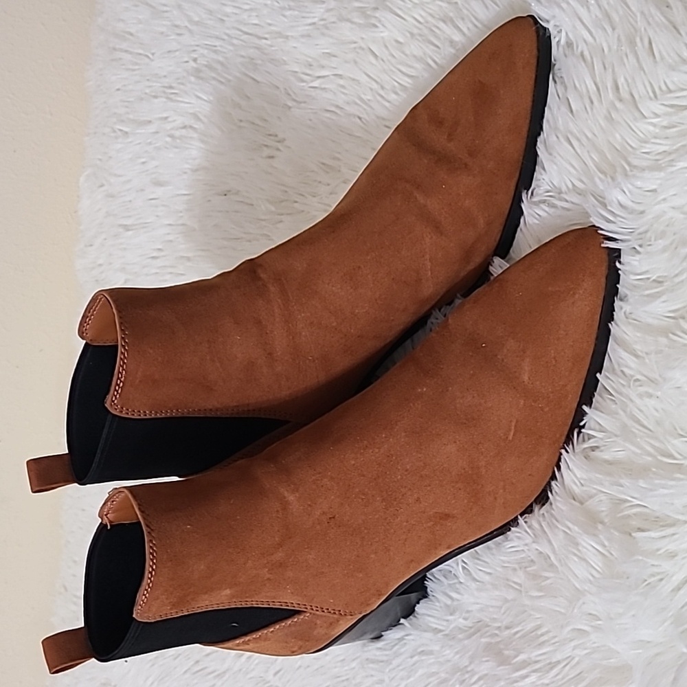 A New Day Gwen Women’s Cognac Brown Faux Suede Ankle Boots Comfort Heel- Size 10